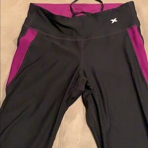 Xersion black Capri workout pants with magenta